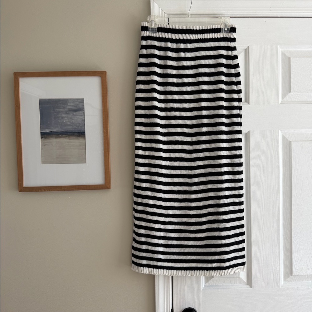 Black and White Striped Sweater Pencil Skirt